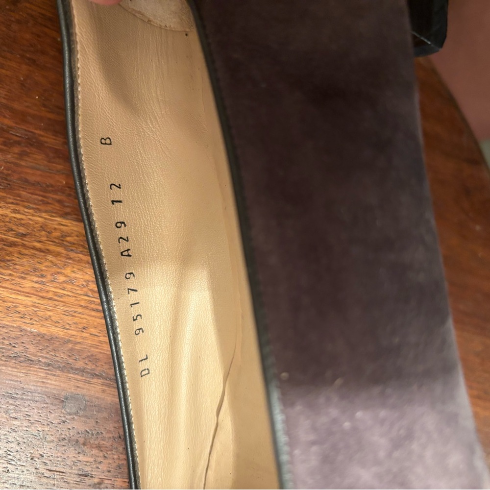Some scuffing at toe.  Price reflects condition.